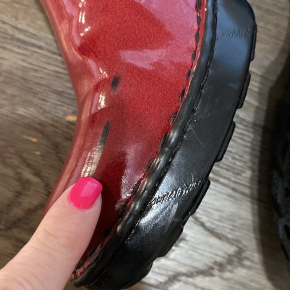 BOC Clogs Born Concept Margaret Red Clogs Patent Shoes Size 10/42 - Picture 9 of 12